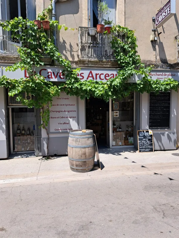 La Cave des Arceaux, caviste de la rue Marioge à Montpellier